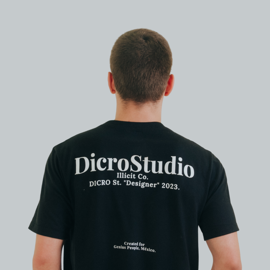 First DicroStudio Tee - Negro